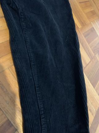 Pantalón de pana negro ancho 3/4