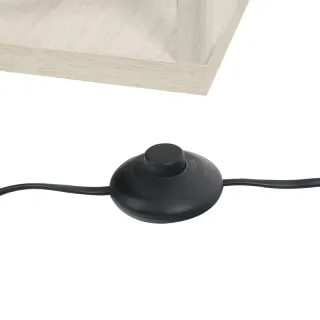 Lampada da terra con scaffali