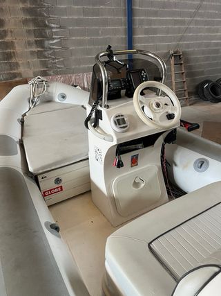 Semirrígida Valiant 400 4m