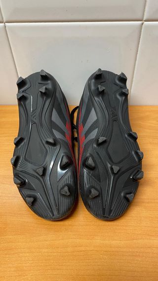 Botas de fútbol Adidas Predator Negras/Rojas