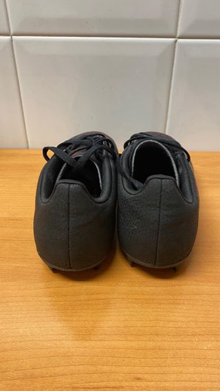 Botas de fútbol Adidas Predator Negras/Rojas