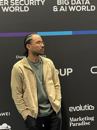 Chico busca empleo / Disponible ya