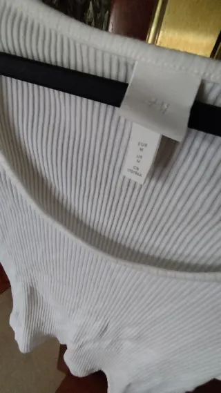 Camiseta blanca de media manga