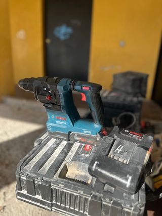 Taladro percutor Bosch Profesional