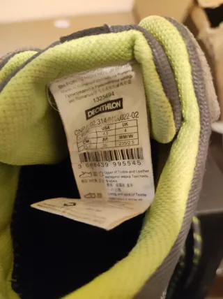 Botas de montaña Quechua marrones y grises