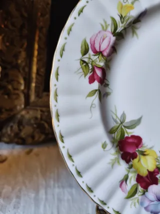 Piatto da frutta Royal Albert April