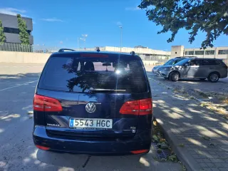 Volkswagen Touran 2011