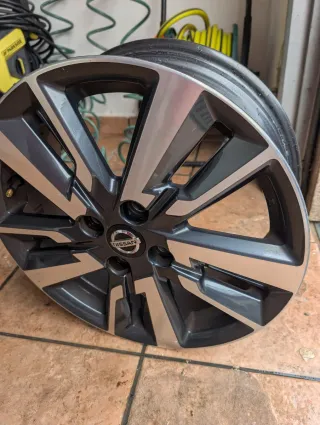 Llantas Nissan Micra K14 16 pulgadas