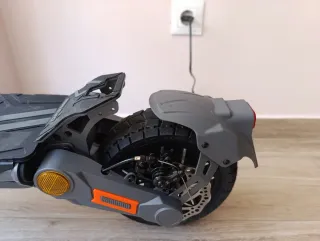 Patinete Eléctrico Pantalla Digital.