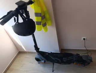 Patinete Eléctrico Pantalla Digital.