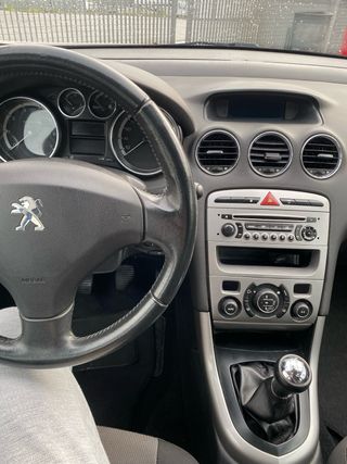 Peugeot 308 2012