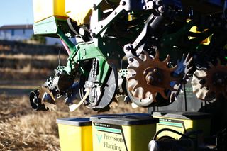 Sembradora Precision Planting 8 cuerpos