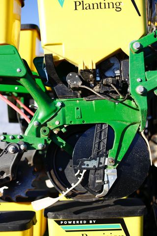 Sembradora Precision Planting 8 cuerpos