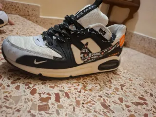 Nike Air Max Zapatillas Negras y Blancas