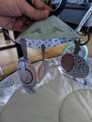 Alfombra desarrollo bebé con arcos