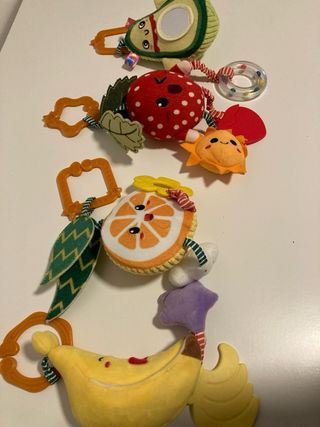 Set colgadores bebé frutas