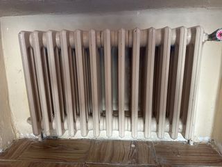 Radiador Hierro Fundido Beige Años 60