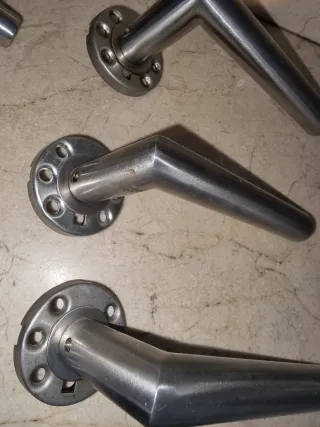 Manillas de acero inoxidable