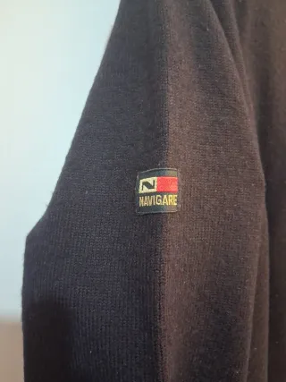 Jersey Negro Media Cremallera Cuello Alto