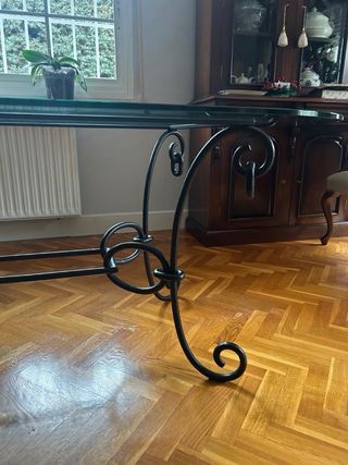 Mesa comedor de diseño hierro forjado y vidrio