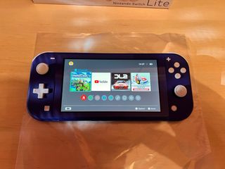 Nintendo Switch Lite Viola