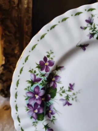 Piatto Royal Albert February