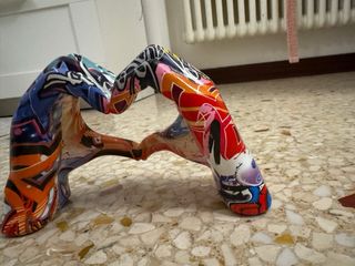 Decorazione mani cuore multicolor