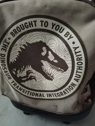 Mochila Jurassic World con carro