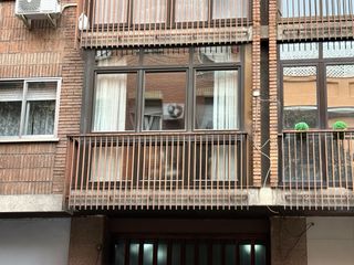 Ventanas correderas de aluminio color bronce