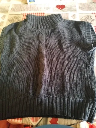 Chaleco punto cuello alto