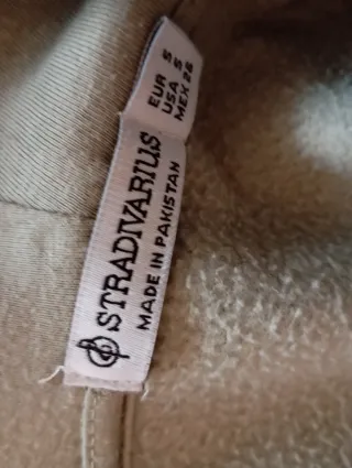 Sudadera Stradivarius verde cropped