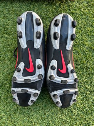 Zapatillas Nike de futbol con tacos