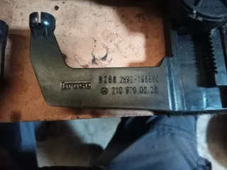 Motor con guía apoyacabezas Mercedes W210/w202