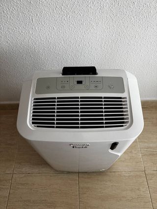 DeLonghi Pinguino PAC EM77 Aire Acondicionado Port