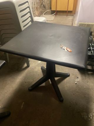 Sedia in plastica impilabile n. 10 Tavoli n.7