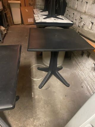 Sedia in plastica impilabile n. 10 Tavoli n.7