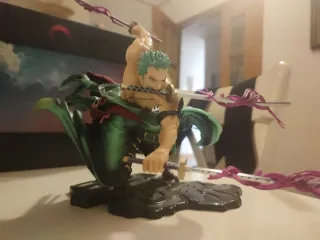 Figura Zoro One Piece Gran Tamaño