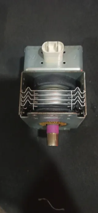 Magnetrón GALANZ M24FA-210A