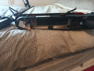 Patinete Eléctrico Negro Xiaomi  Y SMARTGYRO