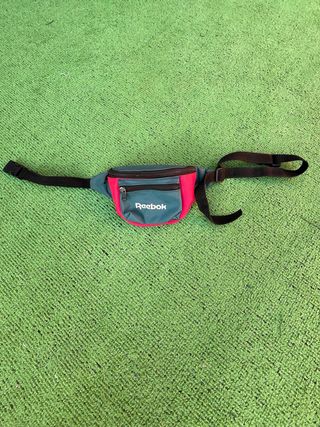 Riñonera Reebok roja y verde