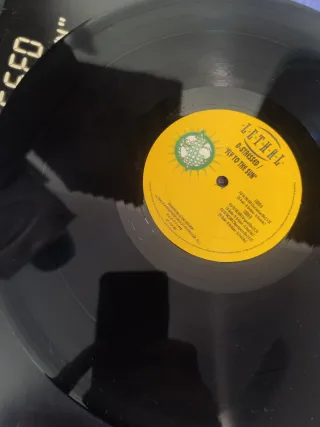 D-Stressed - Fly To The Sun