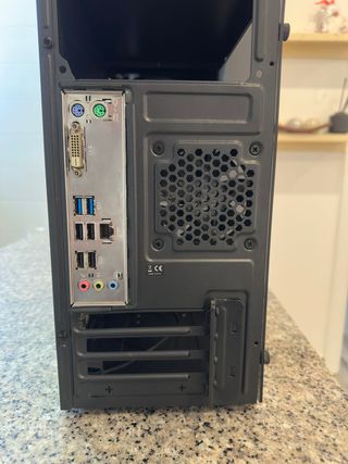 Torre PC Intel Usada