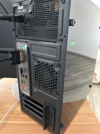 Torre PC Intel Usada