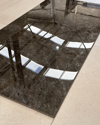 Porcelánico Cinder Grey 60 x 120 cm