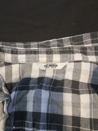 Camisa de cuadros blanca y negra Pull&Bear