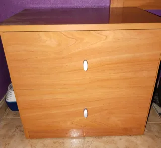 Mesilla de noche de madera