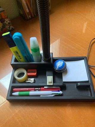 Flexo infantil escritorio negro y rosa