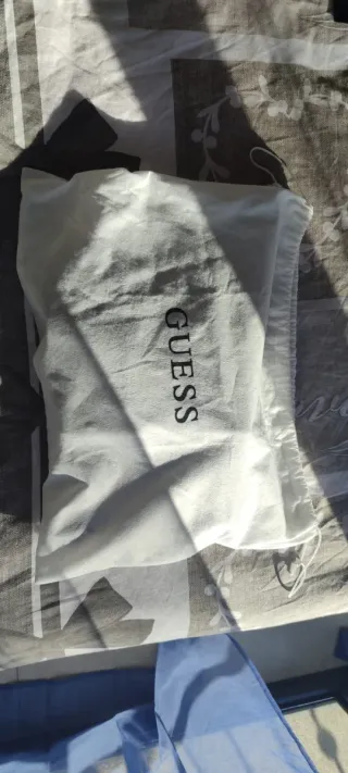 Vendo bolso Guess
