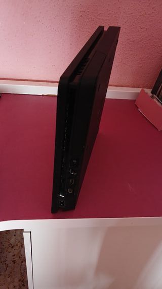 PS4 Slim 500GB Negra