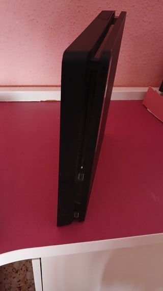 PS4 Slim 500GB Negra